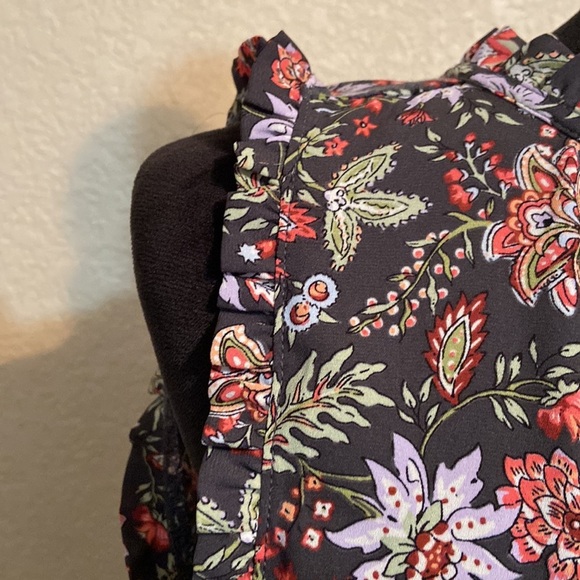 LOFT TOP - Picture 2 of 5